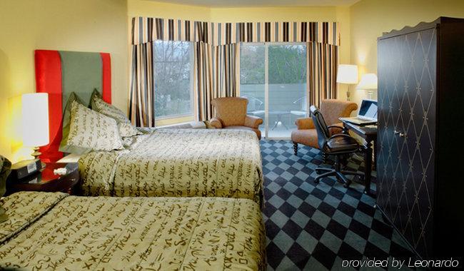 Plaza Inn & Suites At Ashland Creek Quarto foto